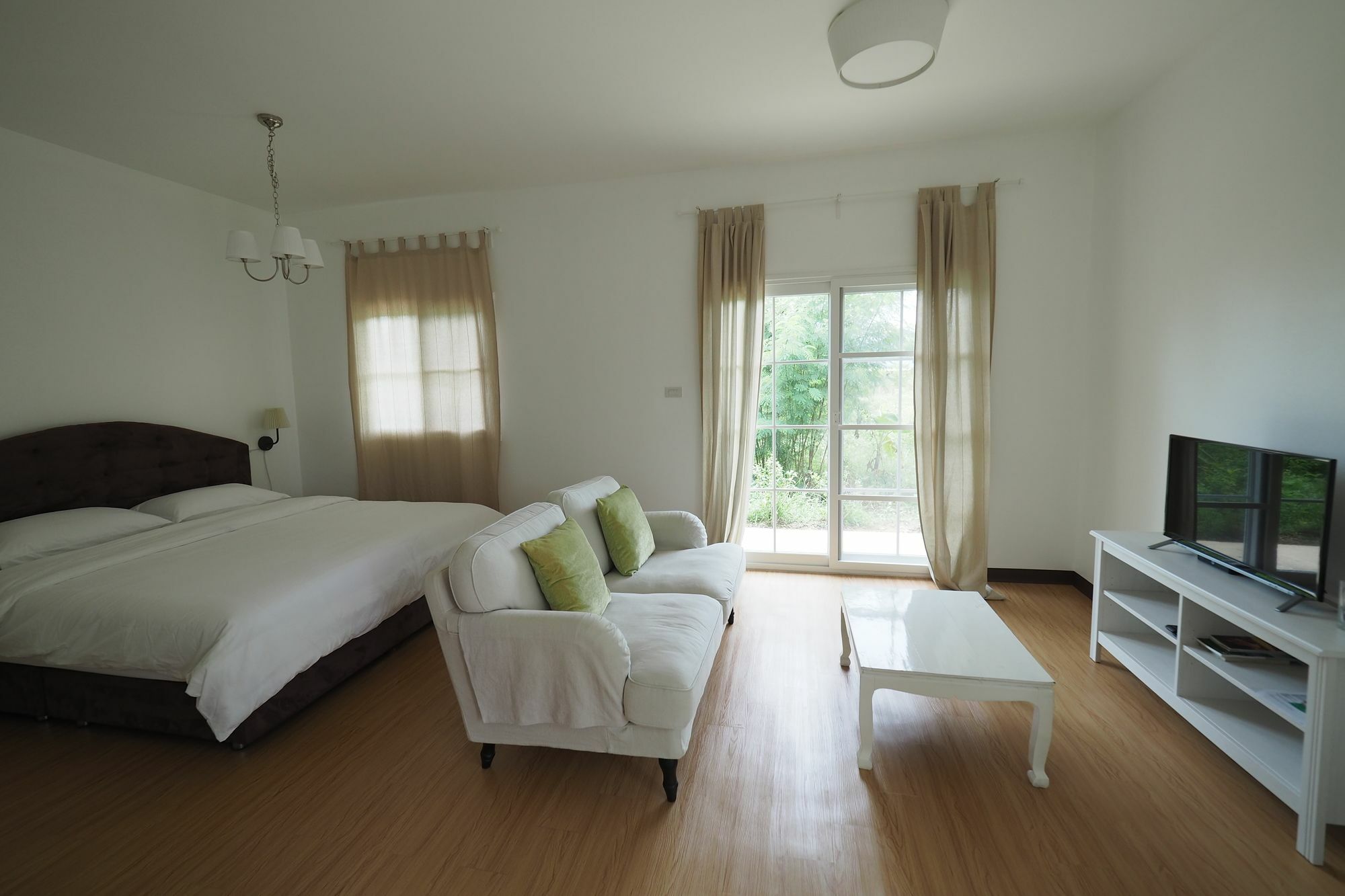 Baan2rai Hotel Kanchanaburi Buitenkant foto