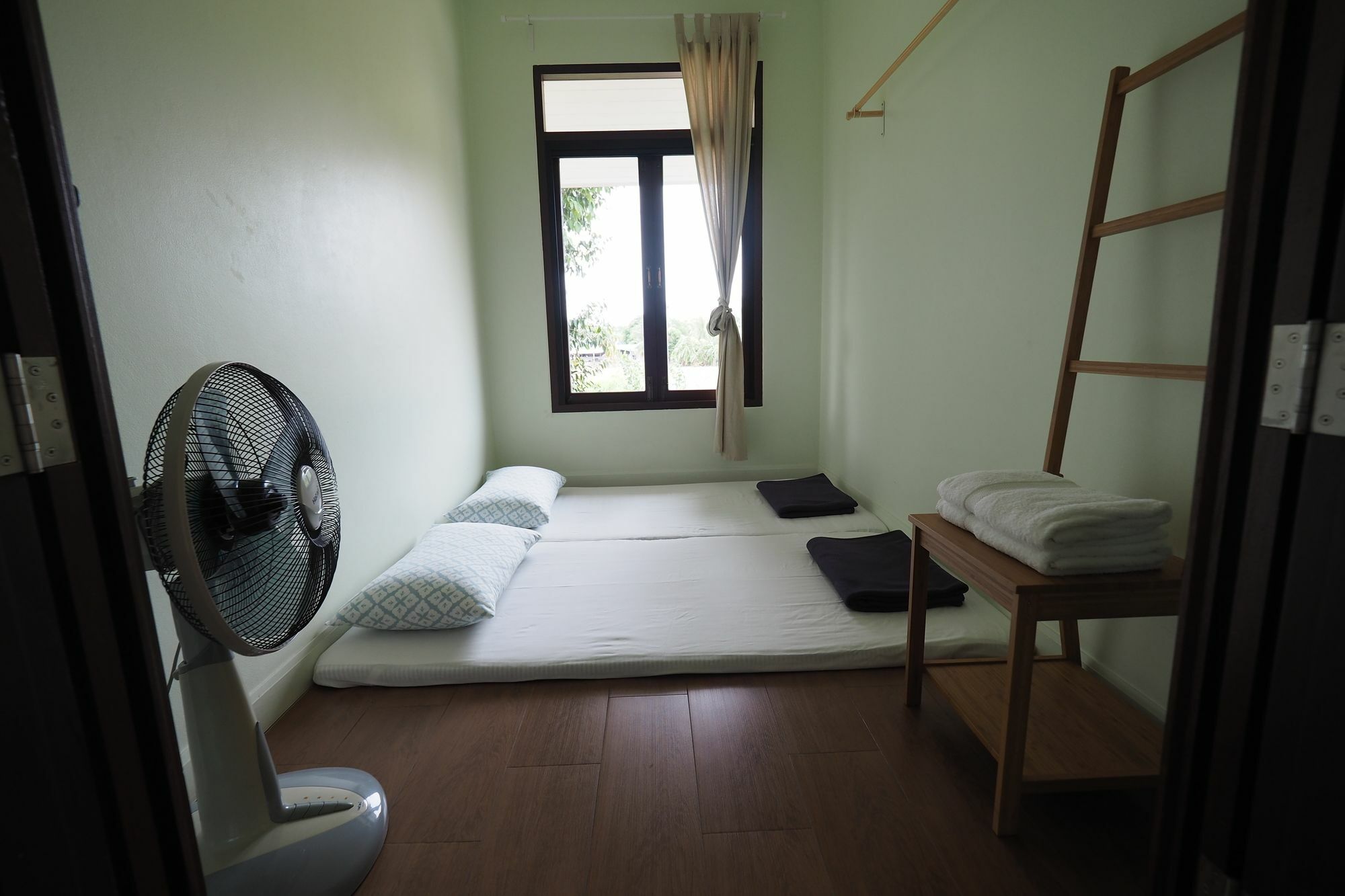 Baan2rai Hotel Kanchanaburi Buitenkant foto